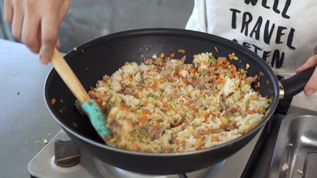 ARROZ FRITO y ROLLO FRITO CON ARROZ 16